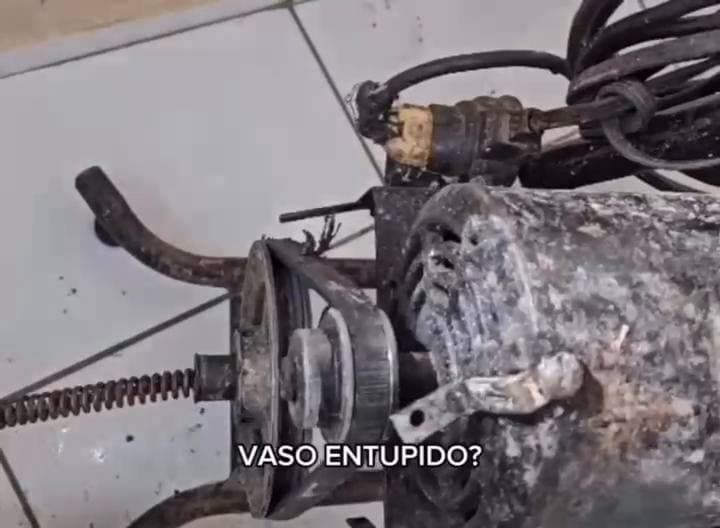 Equipe resolvendo na hora