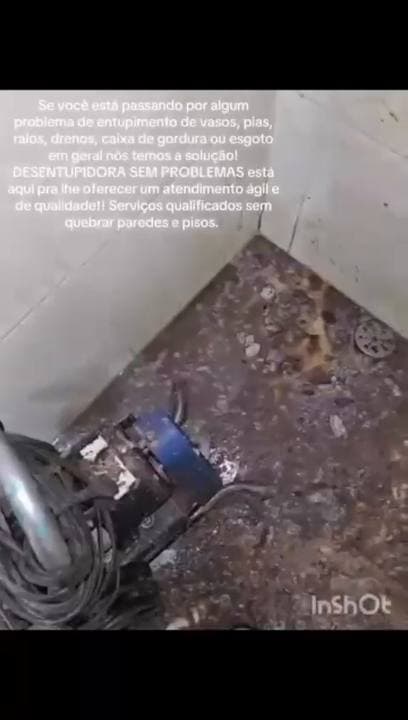 Desentupimento com maquina profissional